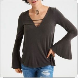American Eagle grey bell sleeve v neck blouse